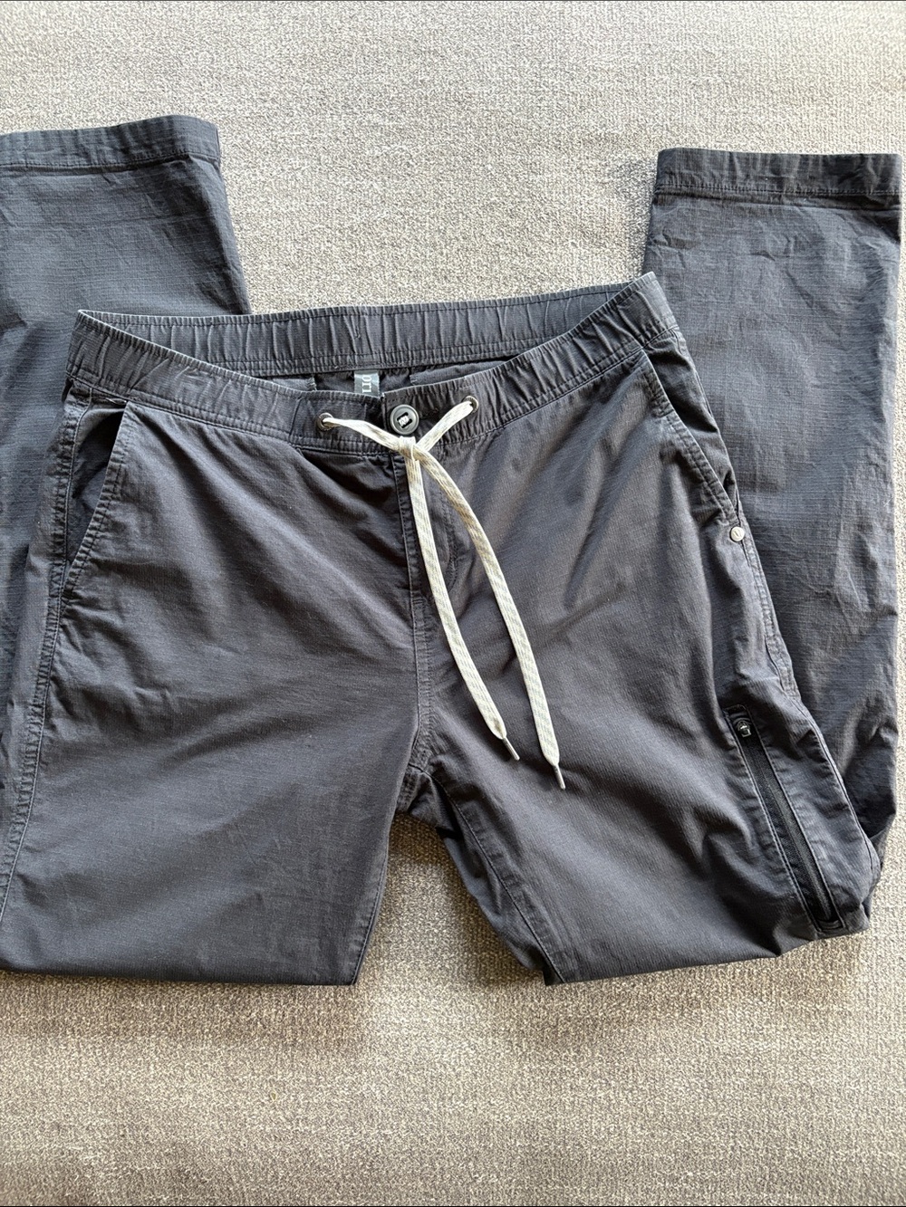 VUORI Ripstop Pants Drawstring Joggers Charcoal Gray Size Medium